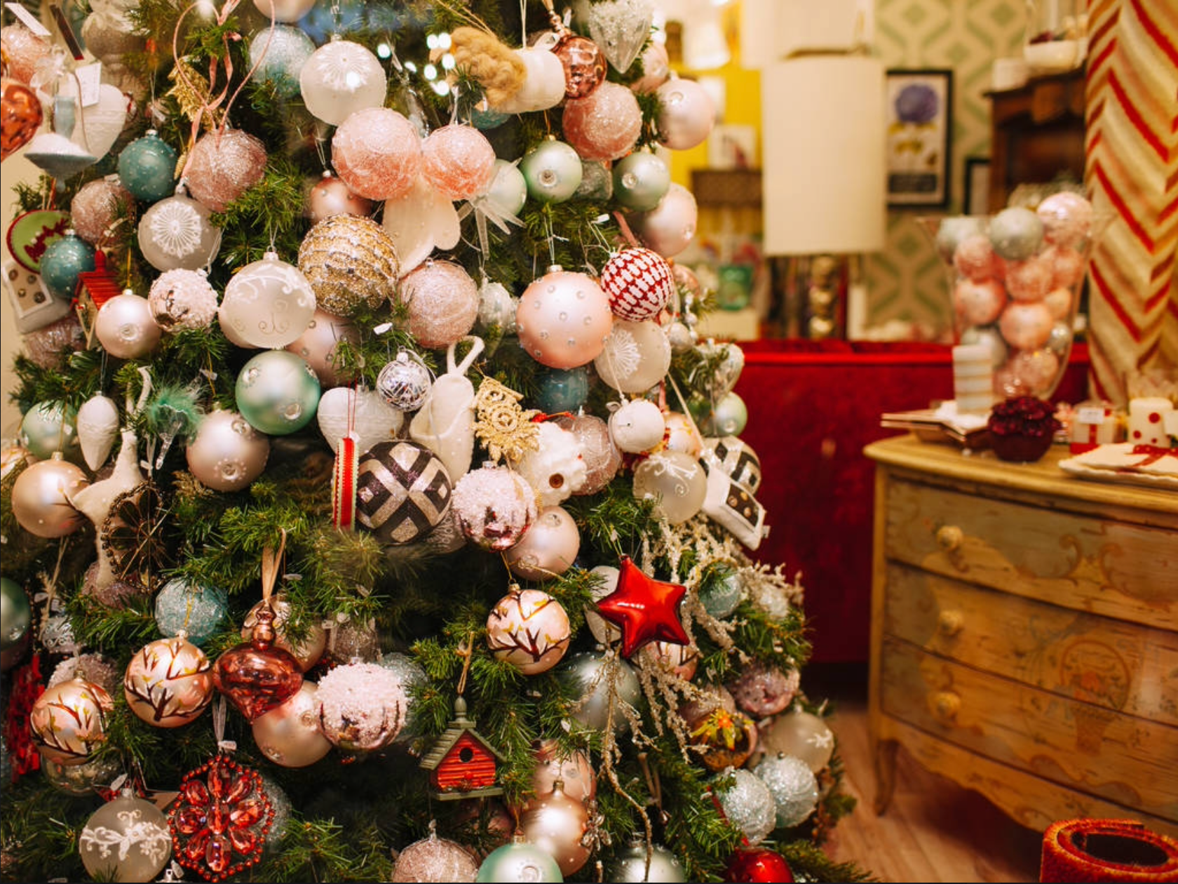 How many ornaments do I need for my Christmas tree? Find on edmodecor ...